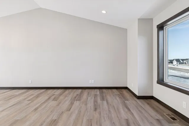 $342,900 | 492 Coyote Way, New Richmond, WI 54017