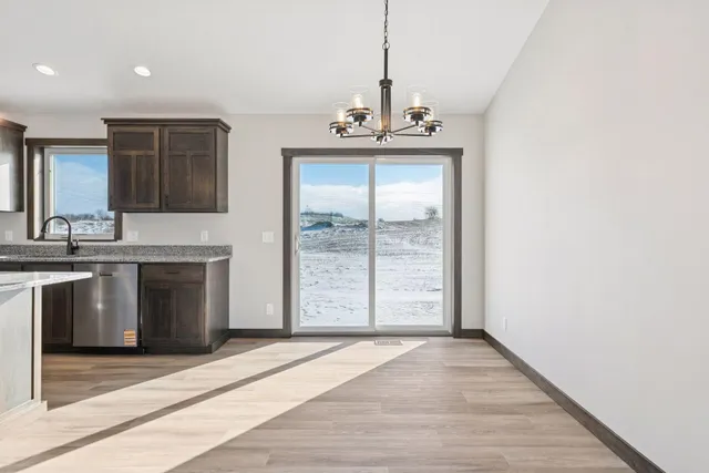 $342,900 | 492 Coyote Way, New Richmond, WI 54017