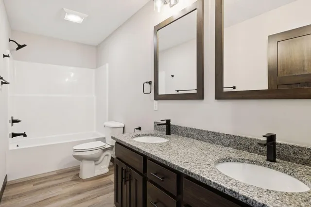 $342,900 | 492 Coyote Way, New Richmond, WI 54017