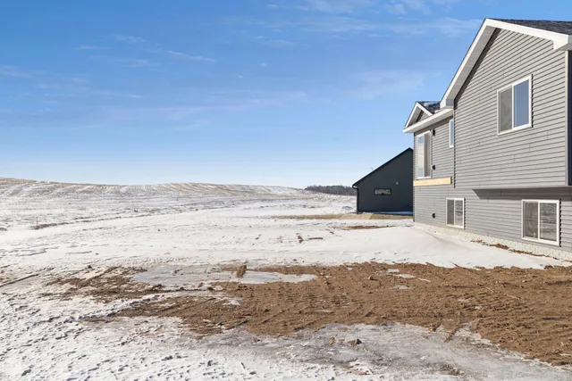 $342,900 | 492 Coyote Way, New Richmond, WI 54017