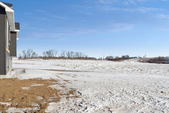 $342,900 | 492 Coyote Way, New Richmond, WI 54017