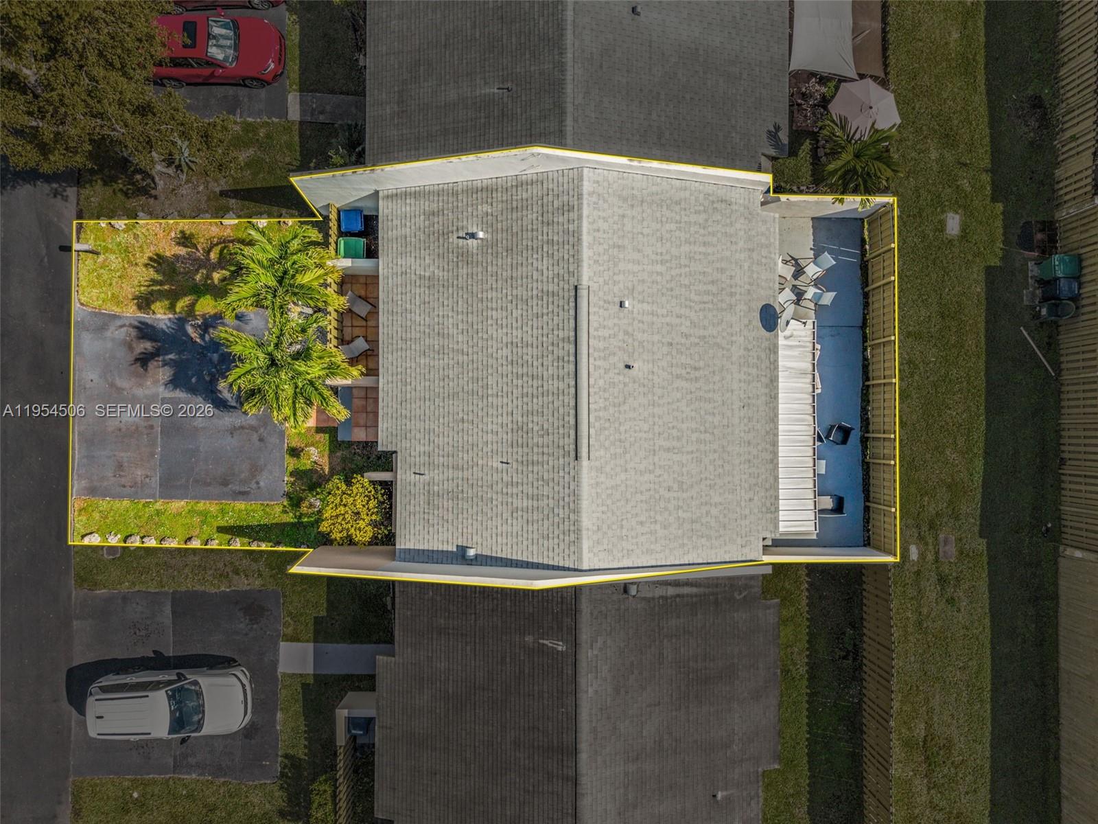 12234 Southwest 114th Terrace Miami, FL 33186 - Photo 5 of 22 swimming pool view with a garden space