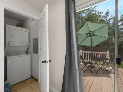 $300,000 | 3087 Kelly Court, Aurora, IL 60504