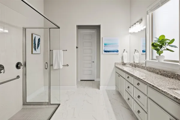 $3,100 | 132 Village Oak Drive, Austin, TX 78737