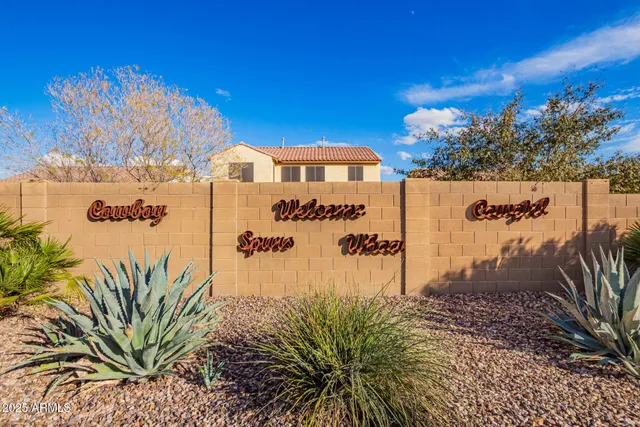 a sign that is on the side of the road