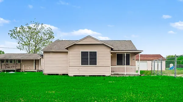 $1,750 | 5615 John Martin Road, Baytown, TX 77521