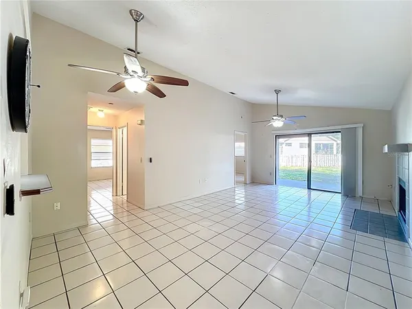 $1,900 | 4370 Sandhurst Drive, Orlando, FL 32817