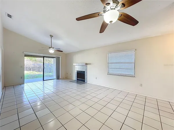 $1,900 | 4370 Sandhurst Drive, Orlando, FL 32817