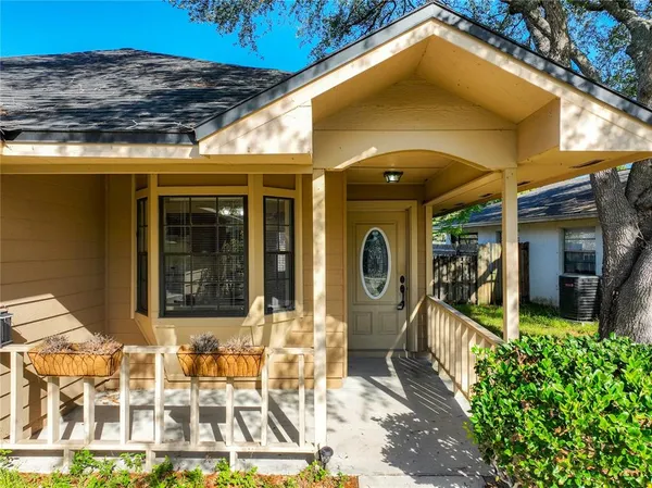 $1,900 | 4370 Sandhurst Drive, Orlando, FL 32817