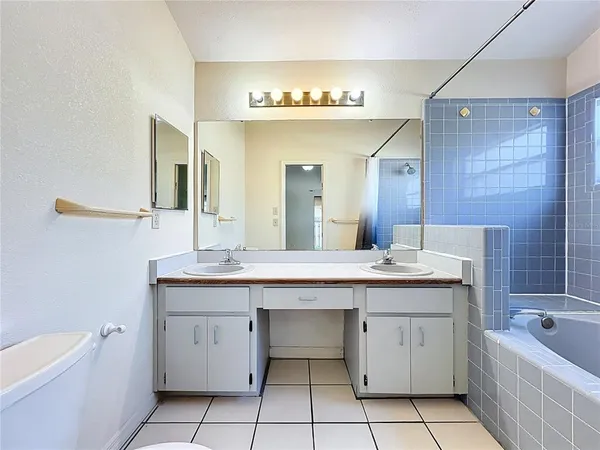 $1,900 | 4370 Sandhurst Drive, Orlando, FL 32817