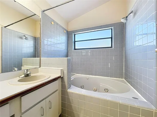 $1,900 | 4370 Sandhurst Drive, Orlando, FL 32817