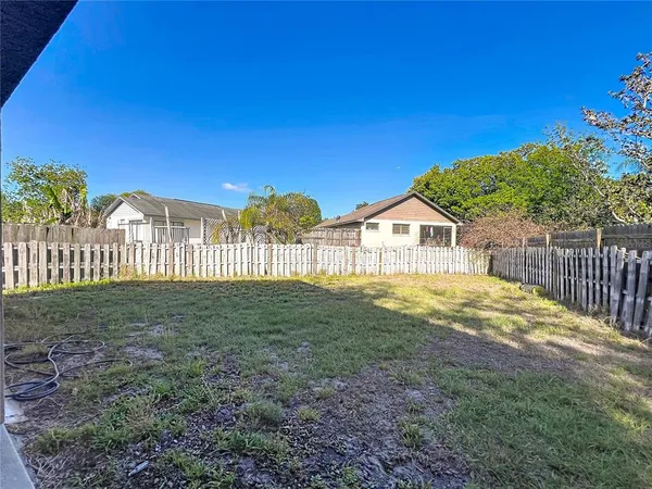 $1,900 | 4370 Sandhurst Drive, Orlando, FL 32817