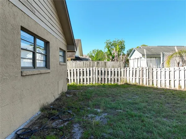 $1,900 | 4370 Sandhurst Drive, Orlando, FL 32817