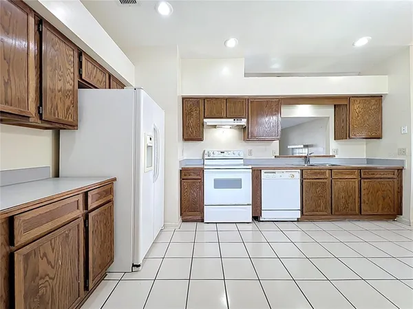 $1,900 | 4370 Sandhurst Drive, Orlando, FL 32817