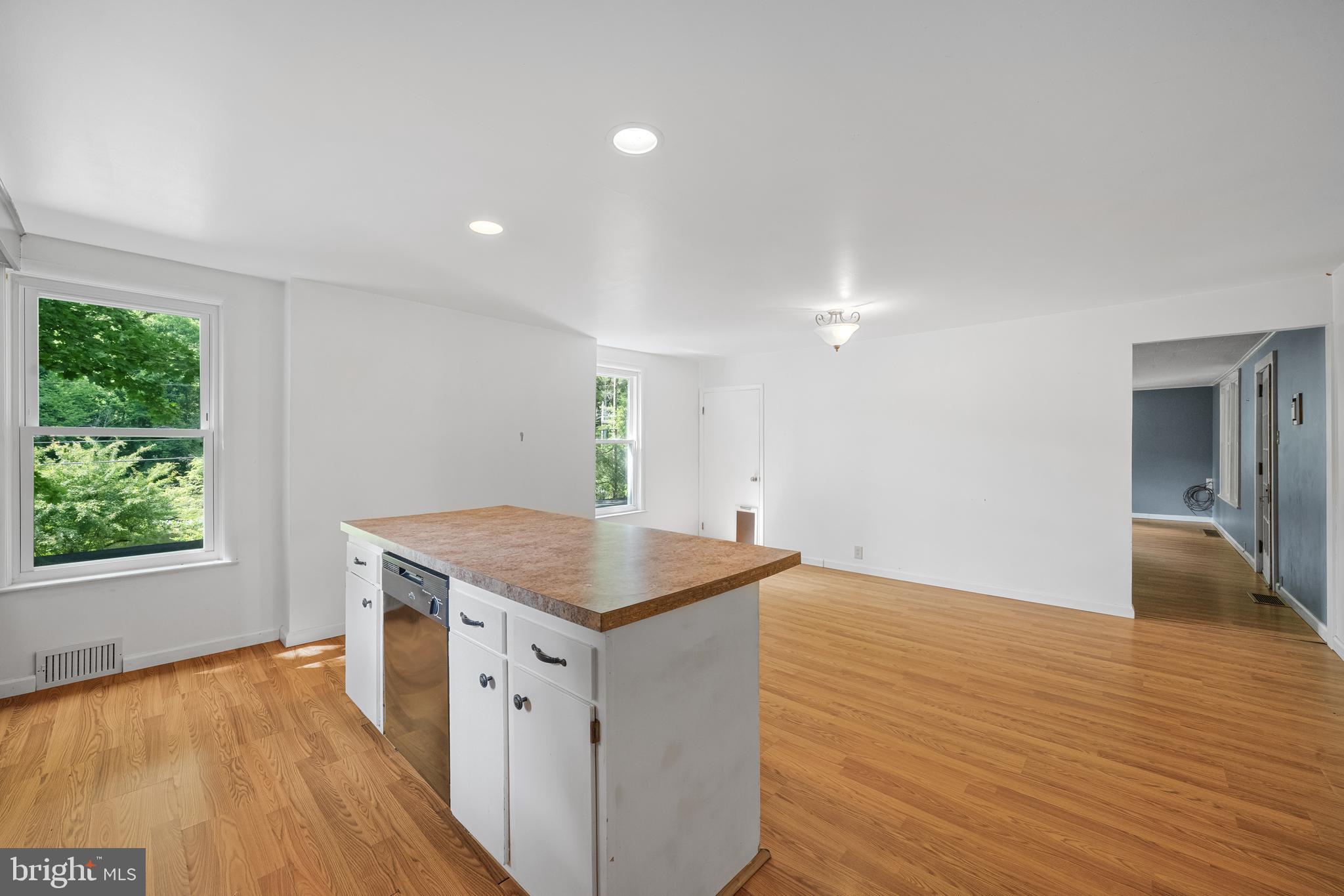 108 Poplar Road Fleetwood, PA 19522 - Photo 14 of 46 Kitchen