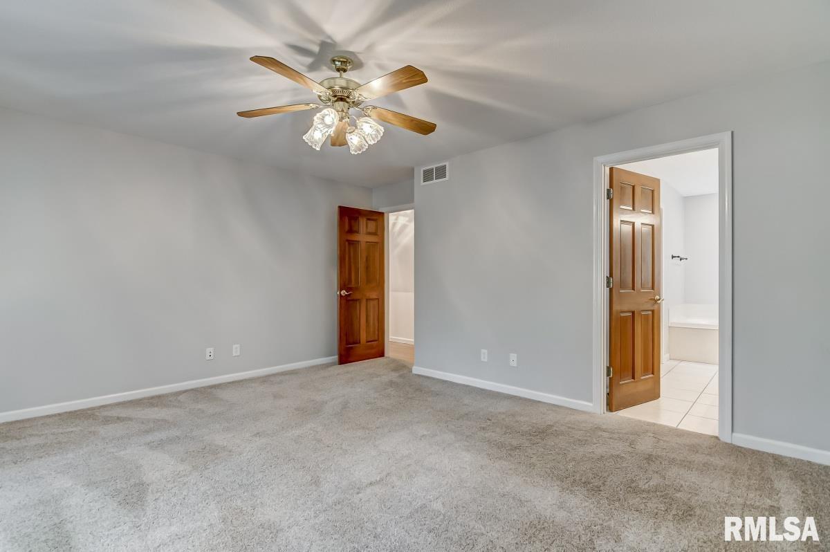 303 Bristol Road Chatham, IL 62629 - Photo 17 of 44 Gallery Image 17