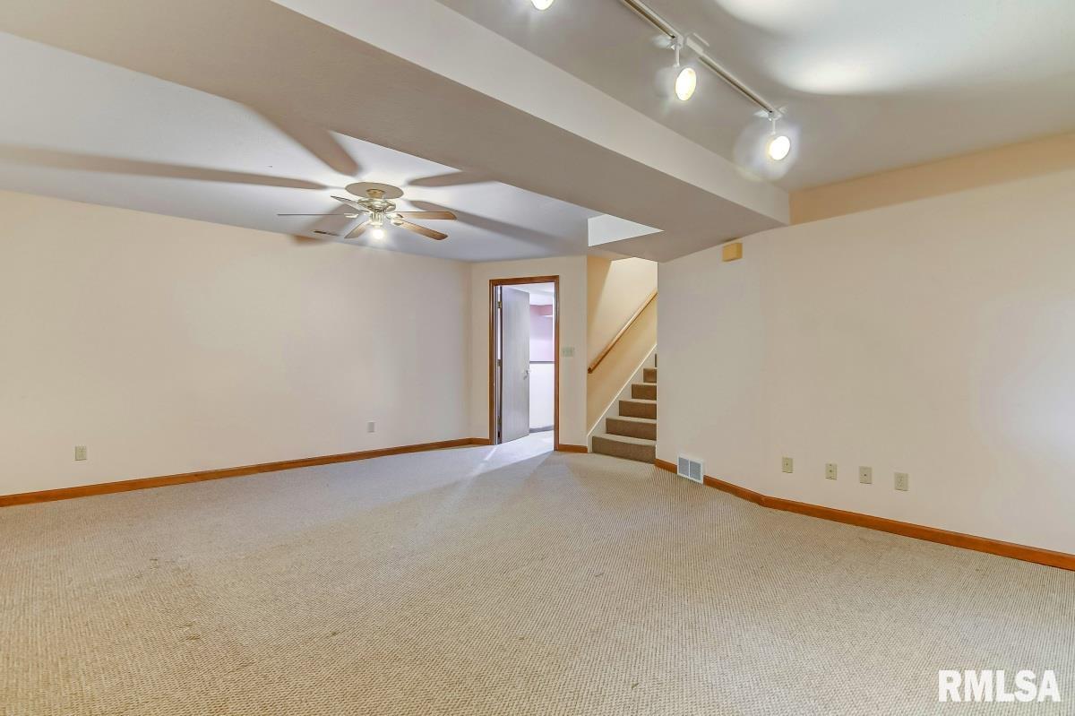 303 Bristol Road Chatham, IL 62629 - Photo 32 of 44 Gallery Image 32