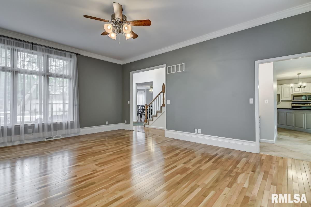 303 Bristol Road Chatham, IL 62629 - Photo 5 of 44 Gallery Image 5