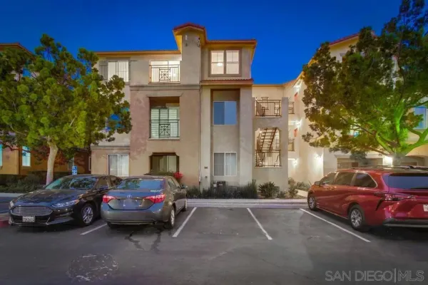 $2,800 | 3850 Elijah Court, Unit 931, San Diego, CA 92130