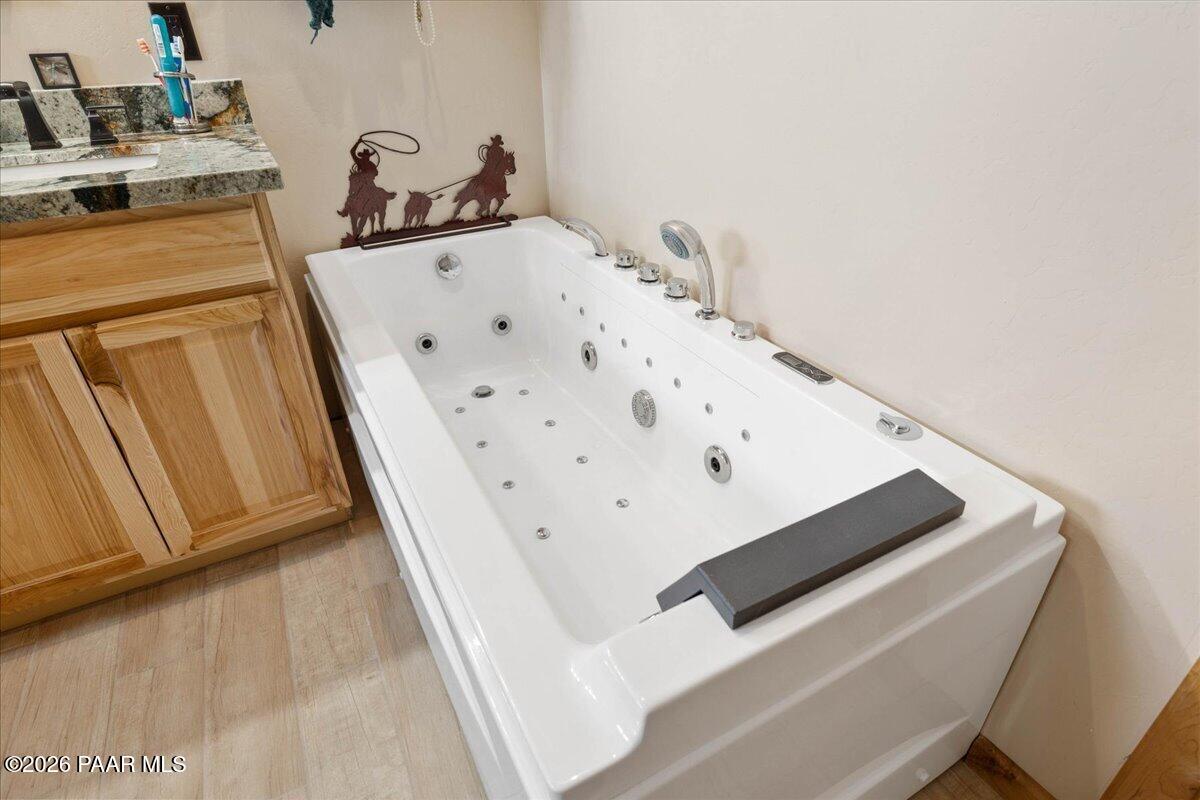 24720 North Rj Way Paulden, AZ 86334 - Photo 31 of 46 Primary bathroom