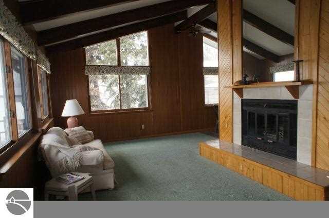 9450 Center Road Traverse City, MI 49686 - Photo 3 of 24 1742859-2.JPG