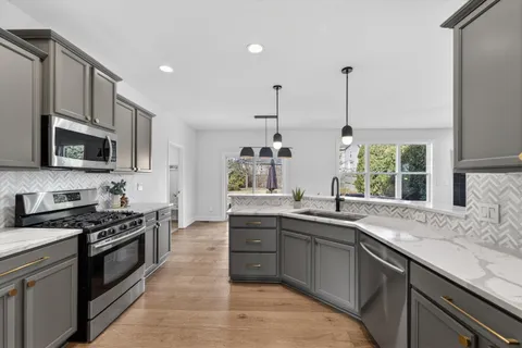 $625,000 | 9483 Ashbury Lane, Pleasant Prairie, WI 53158