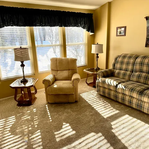 $274,900 | 97 West Essington Drive, Round Lake, IL 60073