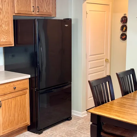 $274,900 | 97 West Essington Drive, Round Lake, IL 60073