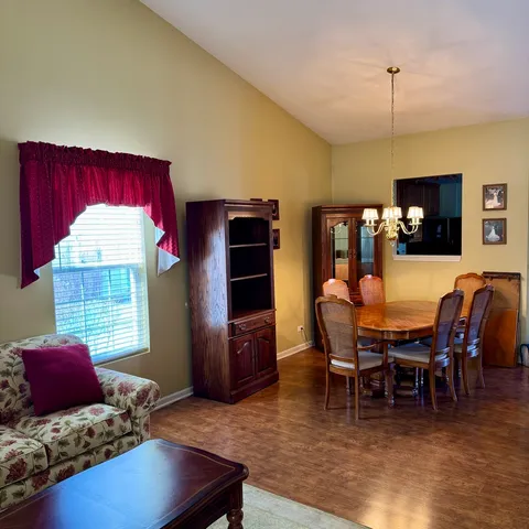 $274,900 | 97 West Essington Drive, Round Lake, IL 60073