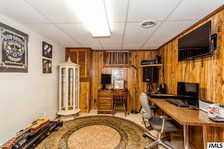 615 Blackman Road Jackson, MI 49201 - Photo 23 of 36 Photo 23