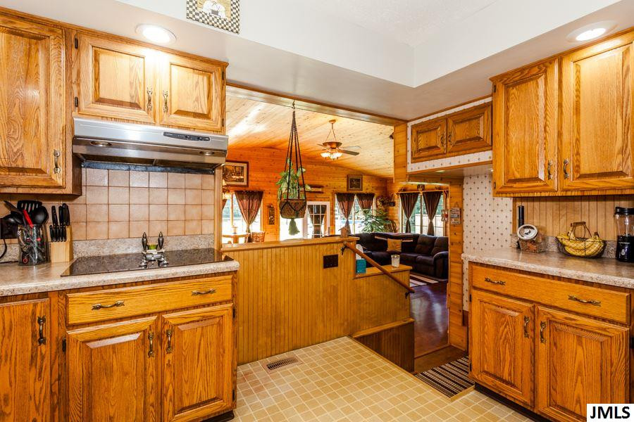 615 Blackman Road Jackson, MI 49201 - Photo 10 of 36 Photo 10