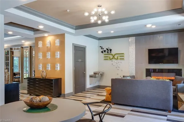 $2,091 | 111 Edgeway Drive, Unit B2, Winston-Salem, NC 27104
