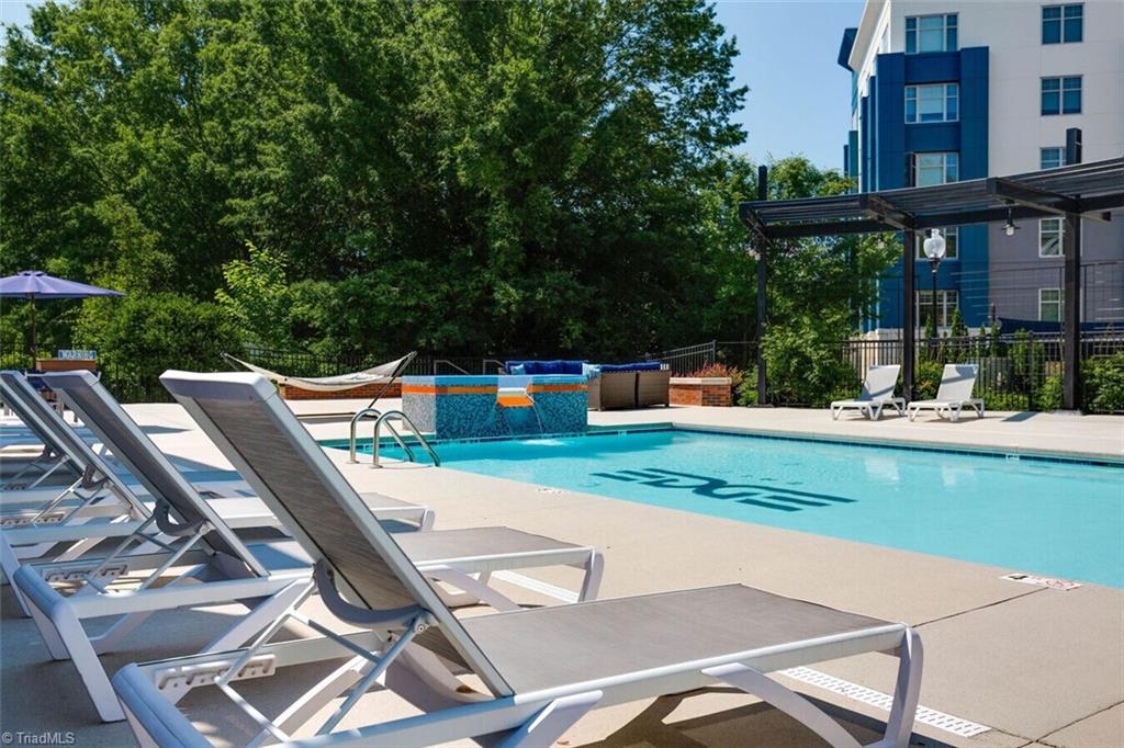 111 Edgeway Drive, Unit B2 Winston-Salem, NC 27104 - Photo 19 of 27