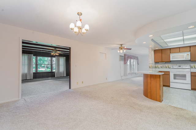 490 East Southmor Road Morris, IL 60450 - Photo 6 of 21