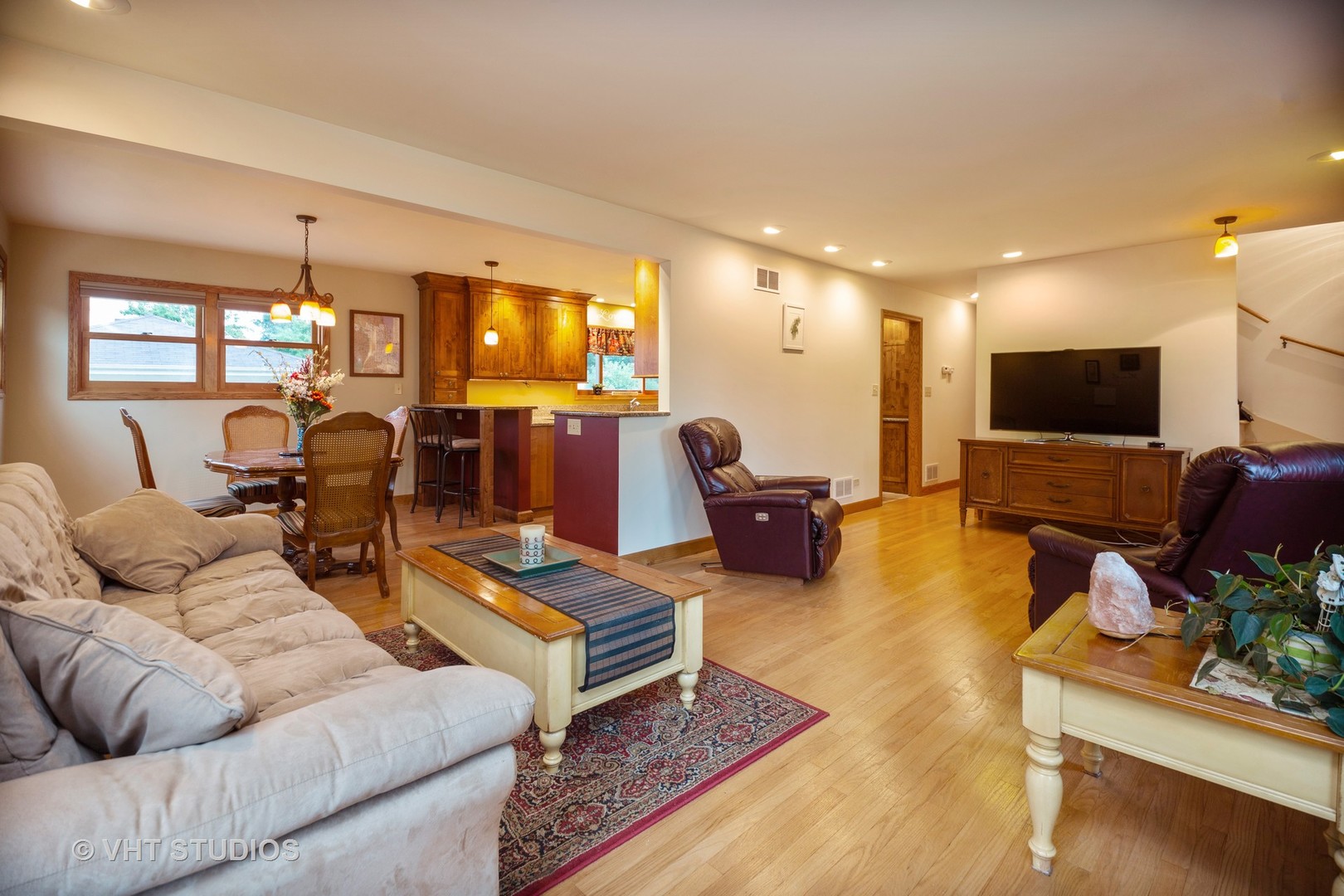 3105 Patton Drive Des Plaines, IL 60018 - Photo 4 of 27 a living room with furniture and a flat screen tv