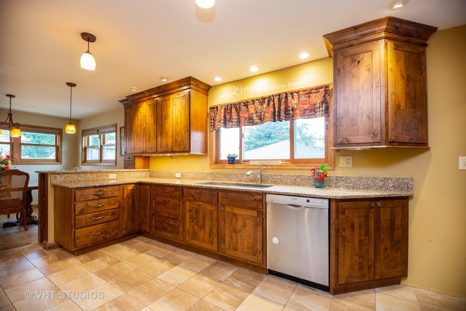 3105 Patton Drive Des Plaines, IL 60018 - Photo 9 of 27 a kitchen with a sink and cabinets