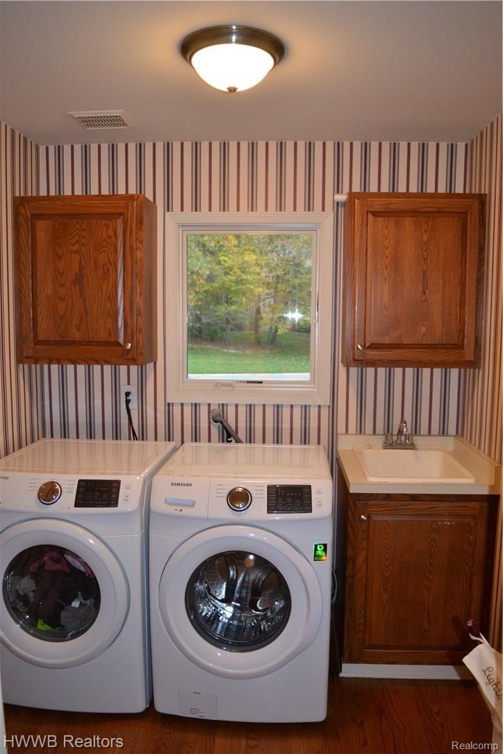 1945 Cedaredge Road Rochester, MI 48306 - Photo 24 of 44 First Floor Laundry