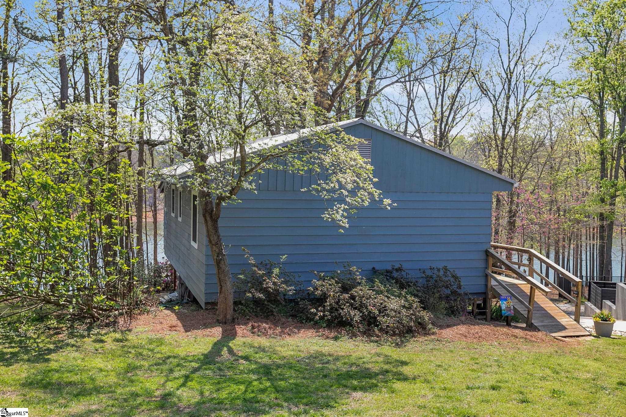 534 Gambrell Road Townville, SC 29689 - Photo 3 of 32
