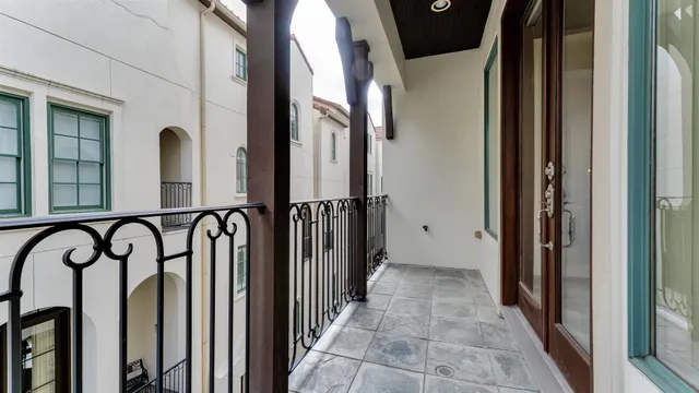 $7,500 | 1700 Sunset Boulevard, Unit E, Houston, TX 77005