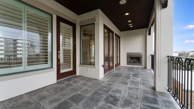 $7,500 | 1700 Sunset Boulevard, Unit E, Houston, TX 77005