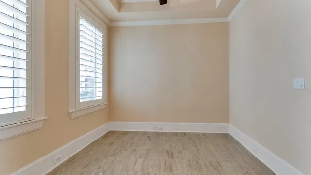 $7,500 | 1700 Sunset Boulevard, Unit E, Houston, TX 77005