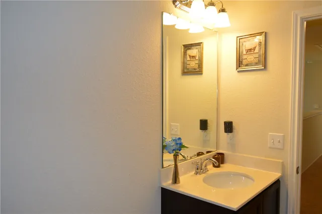 $2,175 | 5812 Minch Road, Austin, TX 78754