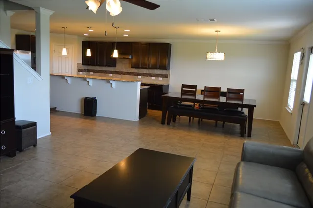 $2,175 | 5812 Minch Road, Austin, TX 78754