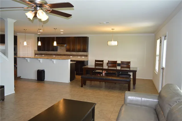 $2,175 | 5812 Minch Road, Austin, TX 78754