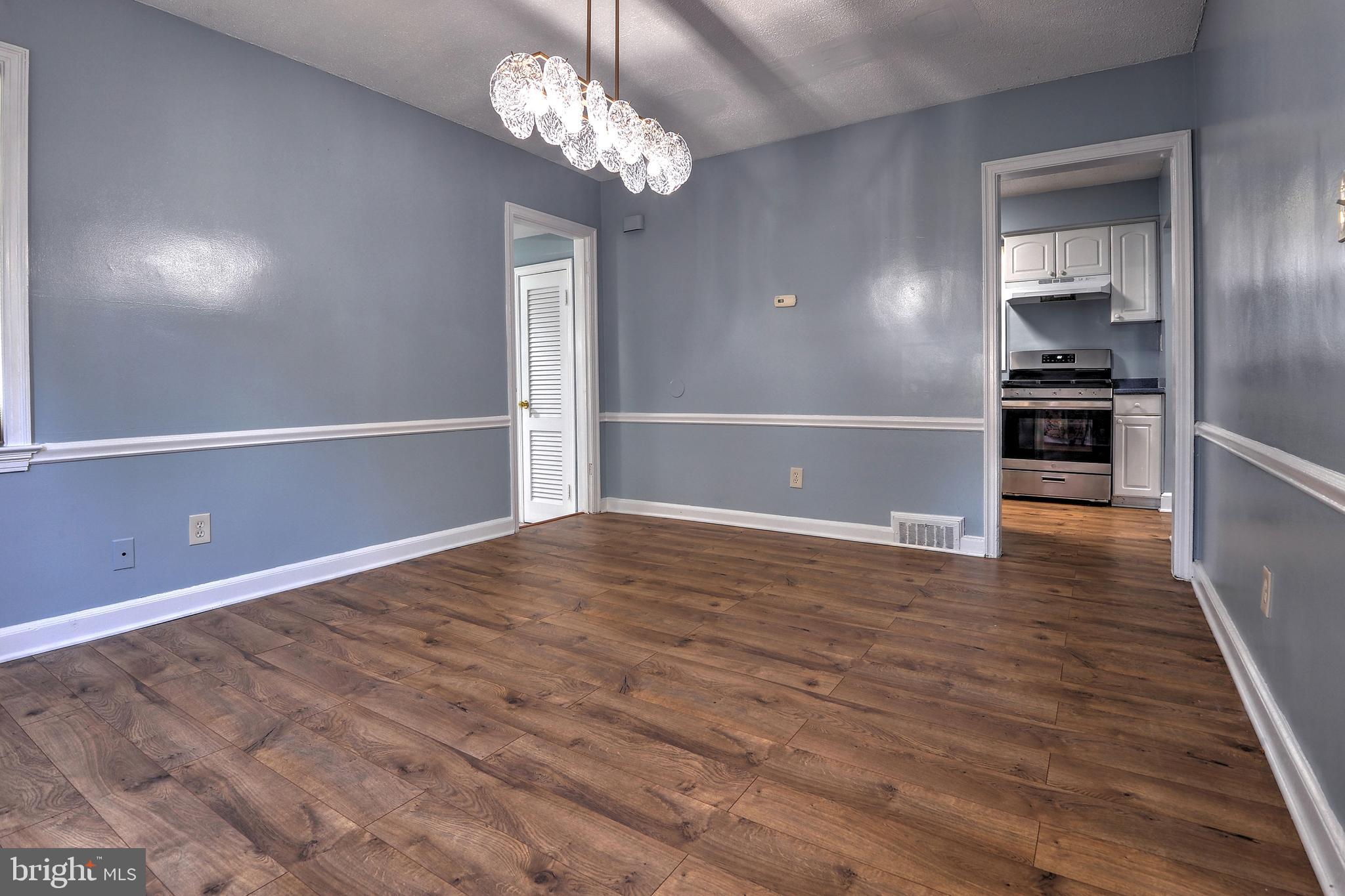 8016 Old Georgetown Road Bethesda, MD 20814 - Photo 15 of 36 Diningroom