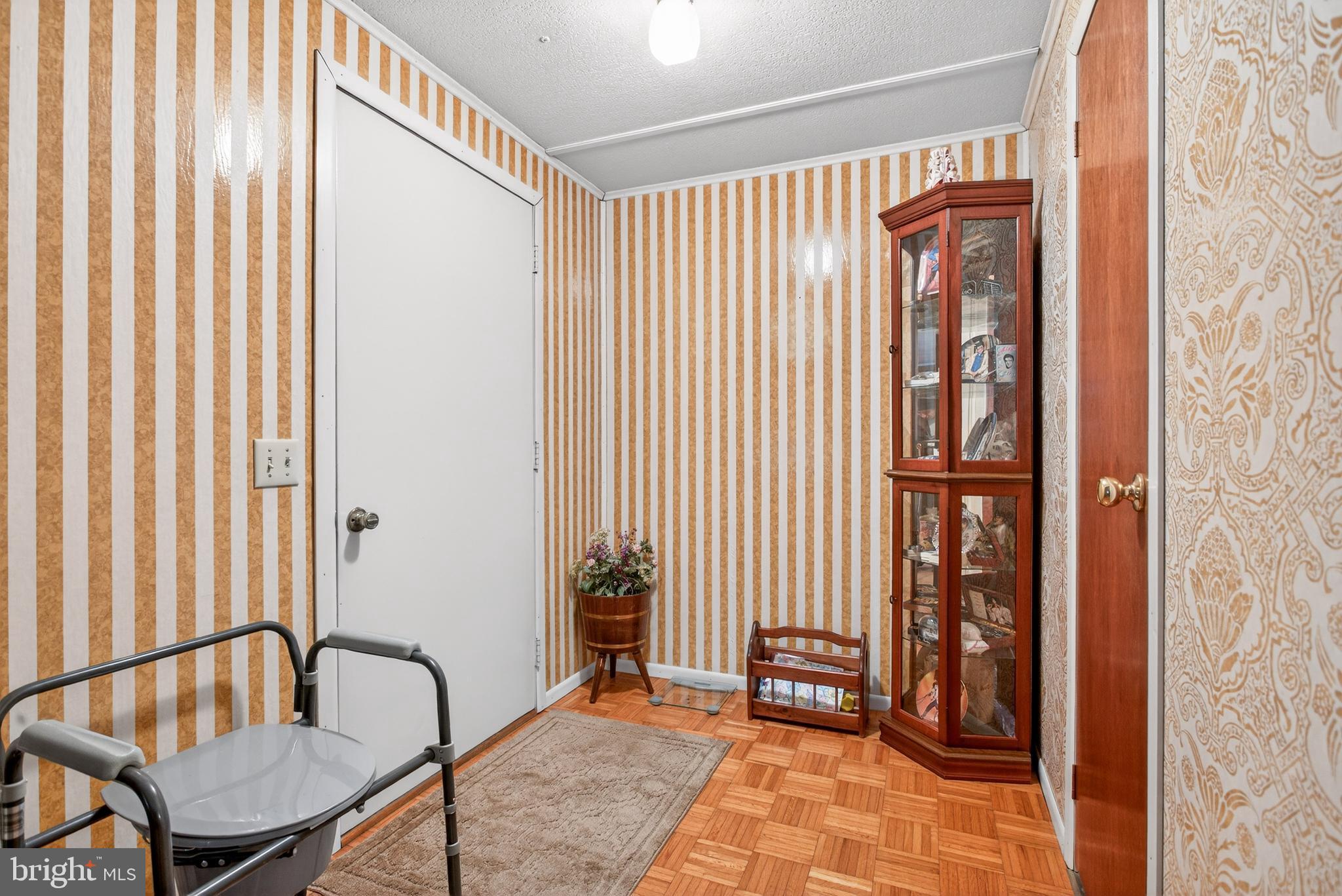 39 Commons Road Kutztown, PA 19530 - Photo 17 of 33 a view of a room with furniture and window