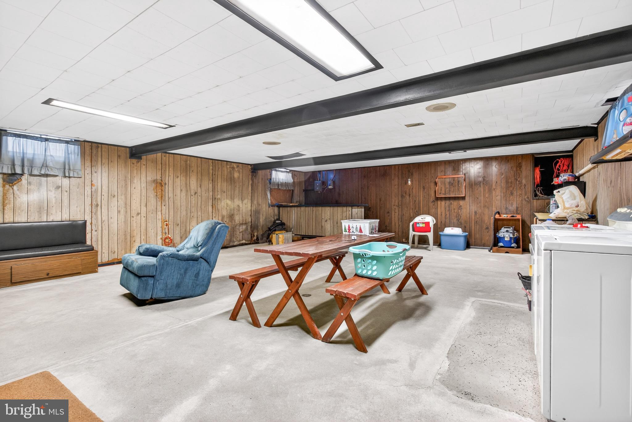39 Commons Road Kutztown, PA 19530 - Photo 23 of 33 a room with furniture and air hockey table