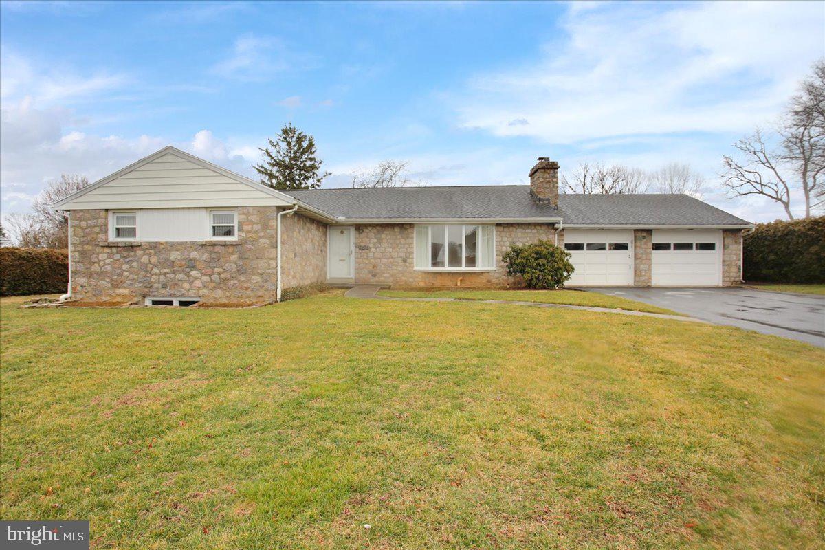 2424 Reading Boulevard, West Lawn, PA 19609 Compass