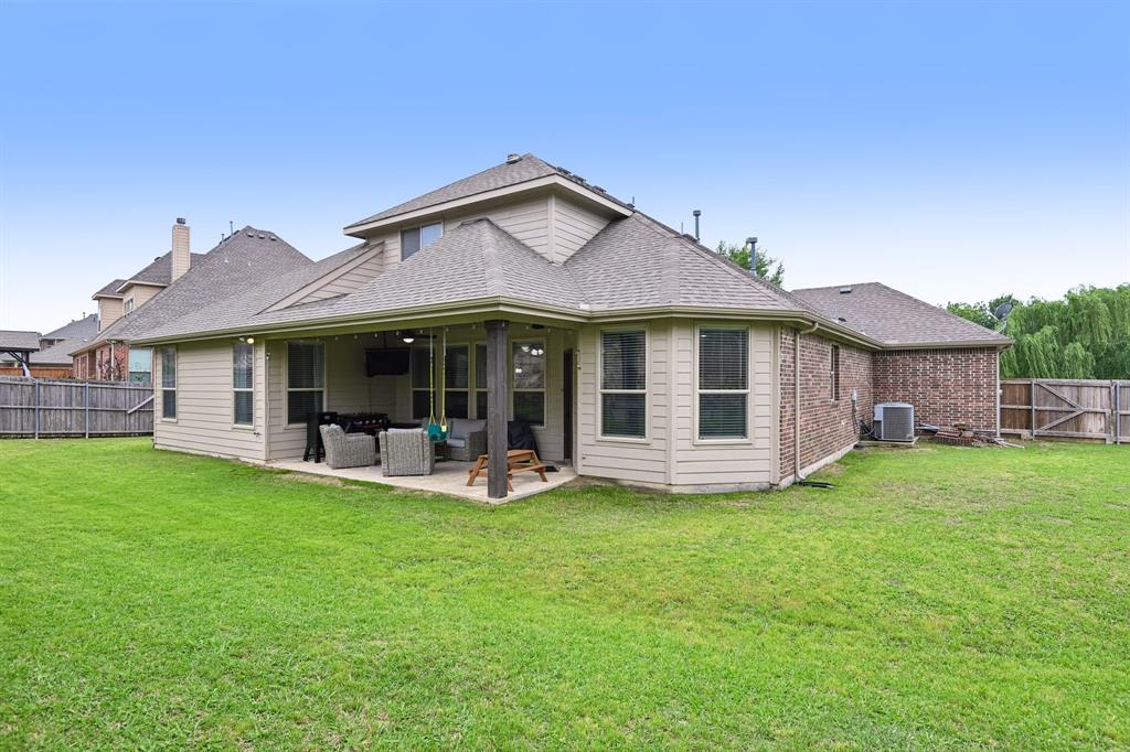 4018 Enclave Lane Rowlett, TX 75089 - Photo 32 of 39
