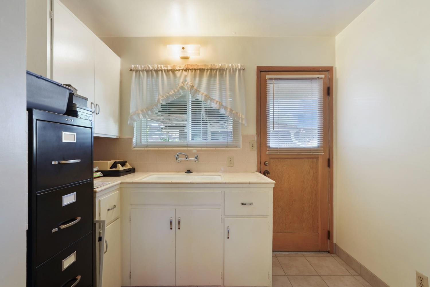 4678 East Woodbridge Road Acampo, CA 95220 - Photo 19 of 45